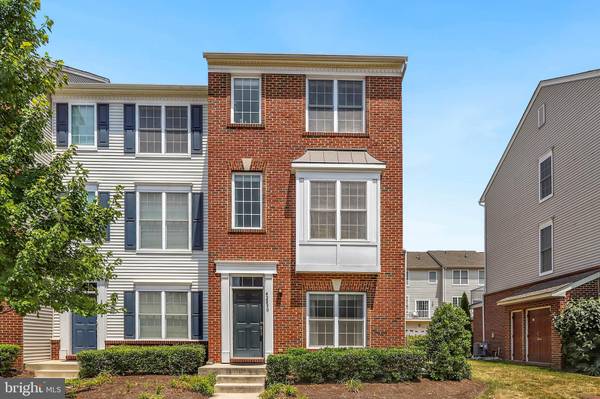 42890 PAMPLIN TER, Chantilly, VA 20152