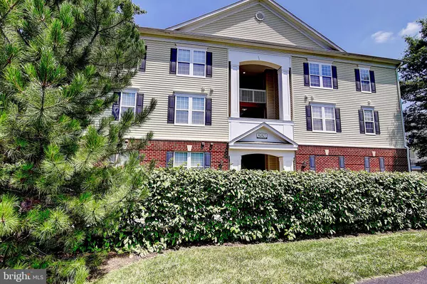 42421 ROCKROSE SQ #303, Brambleton, VA 20148