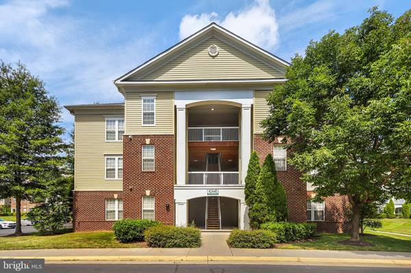 42446 MAYFLOWER TER #304, Brambleton, VA 20148