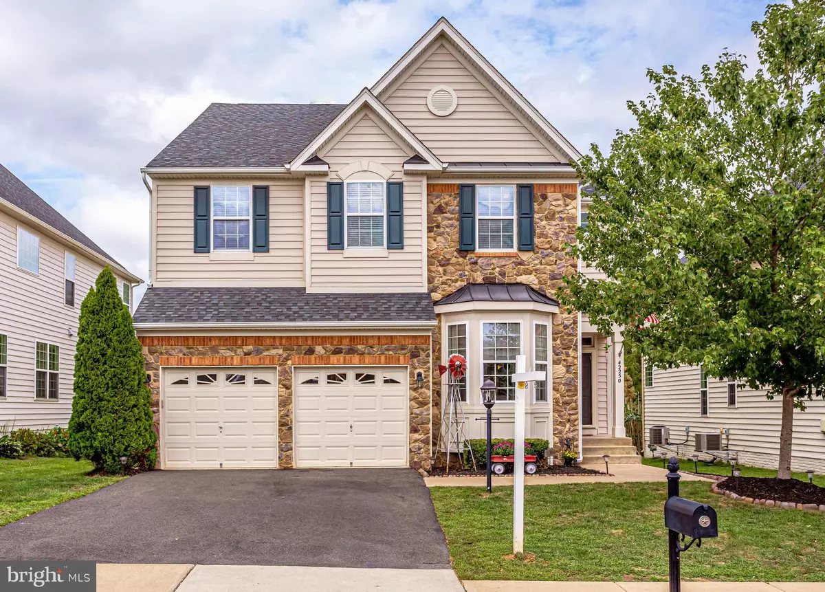 Chantilly, VA 20152,42250 SAND PINE PL