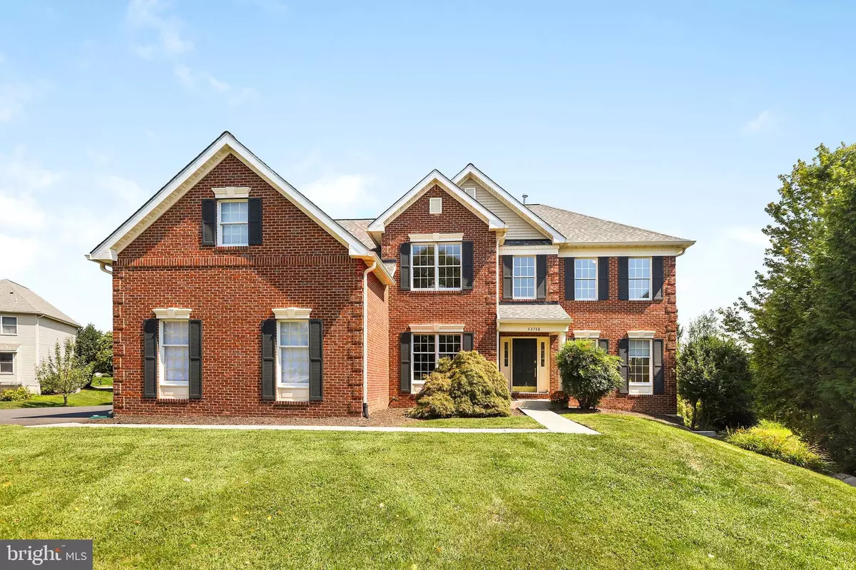 Ashburn, VA 20147,43748 HARTE CT