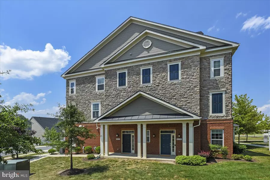 42552 WILDLY TER, Ashburn, VA 20148