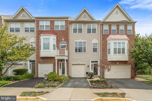 45711 PADDINGTON STATION TER, Sterling, VA 20166