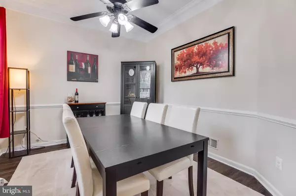 Chantilly, VA 20152,43101 DEMERRIT ST