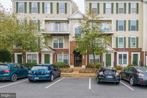 46956 COURTYARD SQ #300, Sterling, VA 20164