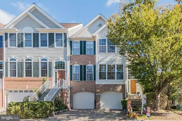 20641 GLENMERE SQ, Sterling, VA 20165