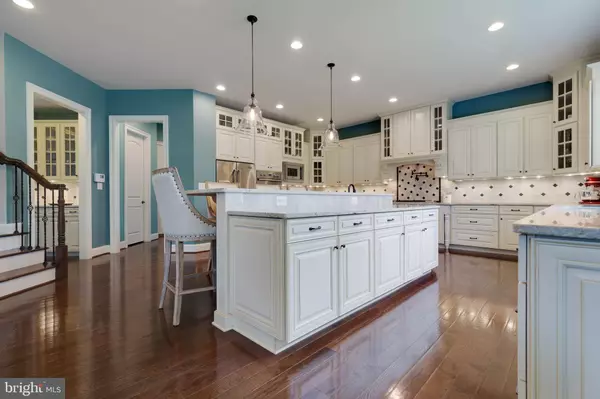 Chantilly, VA 20152,26479 BARTON PARK CT