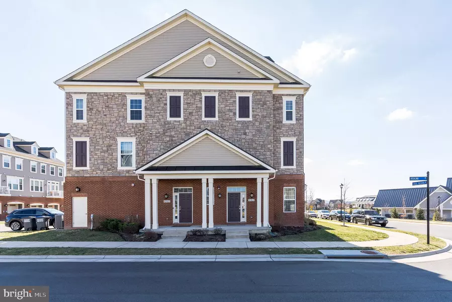 42412 ROSALIND ST, Ashburn, VA 20148