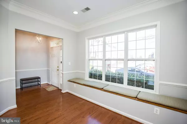 Chantilly, VA 20152,26127 NIMBLETON SQ