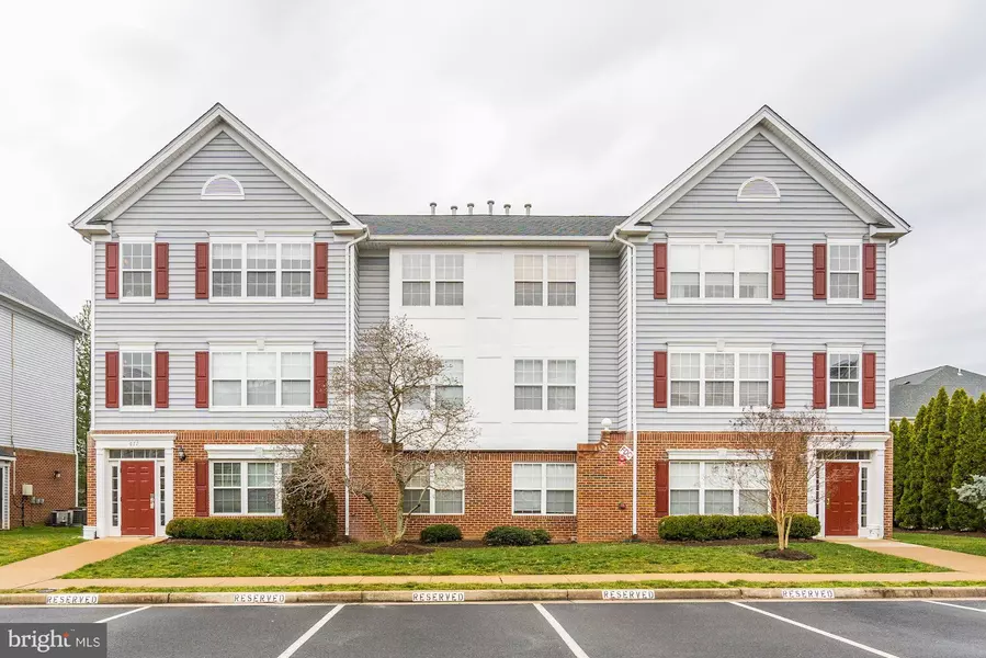 677 CONSTELLATION SQ SE #C, Leesburg, VA 20175