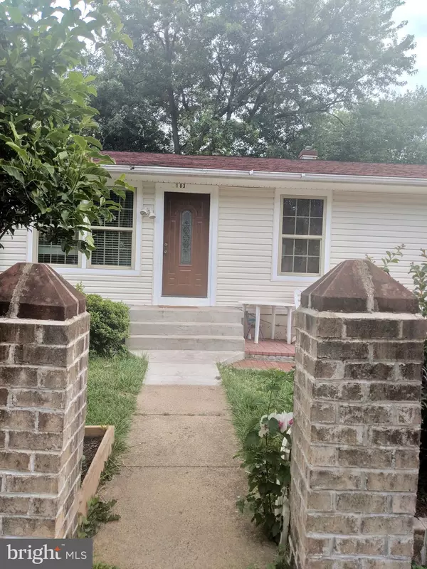 183 CABBEL DR, Manassas Park, VA 20111