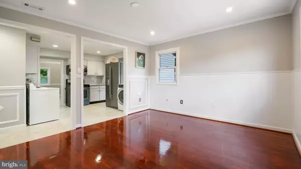 Manassas Park, VA 20111,123 POLK DR