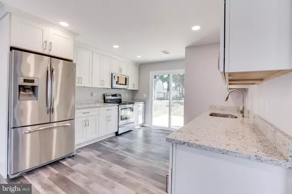 Manassas Park, VA 20111,121 COLBURN DR