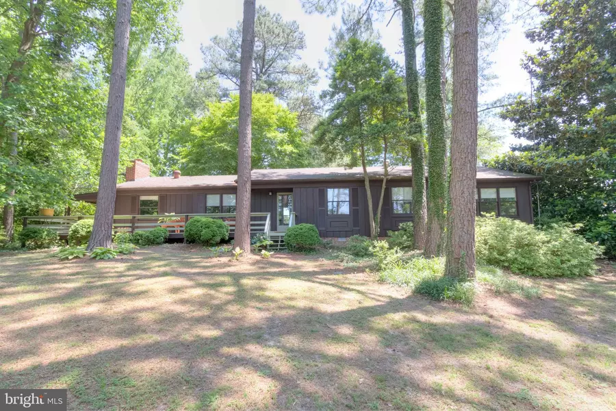 1220 PROVIDENCE RD, Deltaville, VA 23043