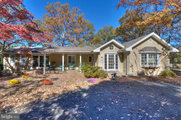 527 CLARKE LN, Heathsville, VA 22473