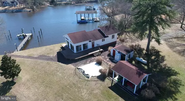 Reedville, VA 22539,768 OYSTER POINT DR