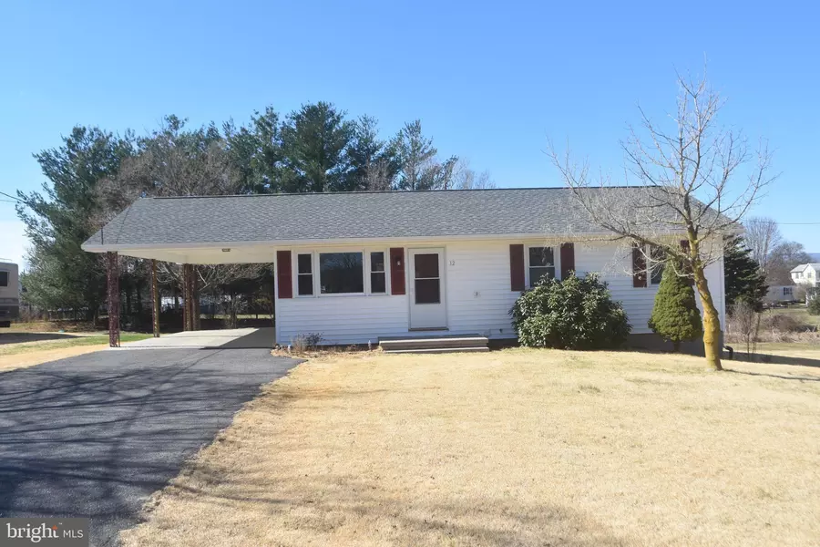 12 MOYER AVE, Luray, VA 22835