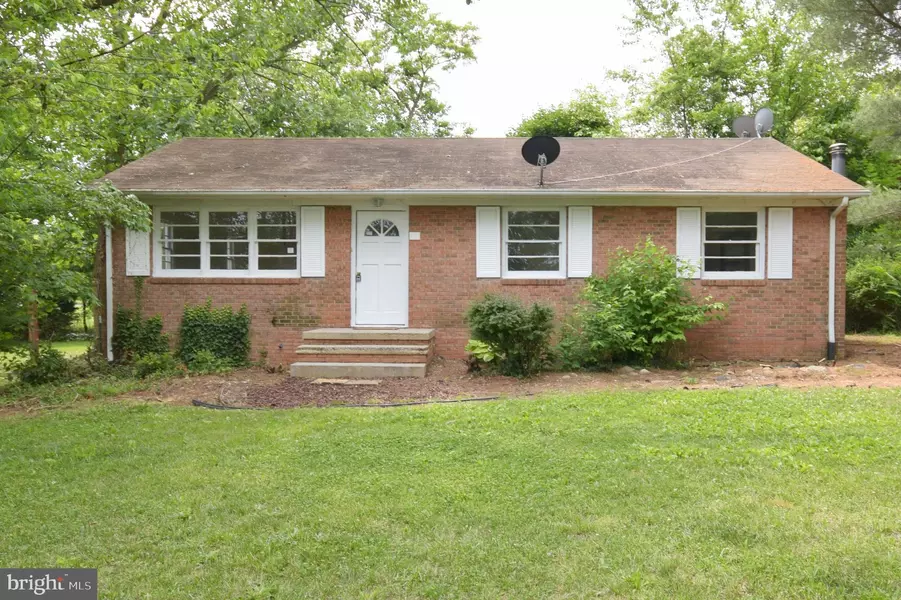 39 WALLACE AVE, Luray, VA 22835