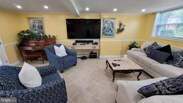 Woodbridge, VA 22193,4405 KENTMORE DR