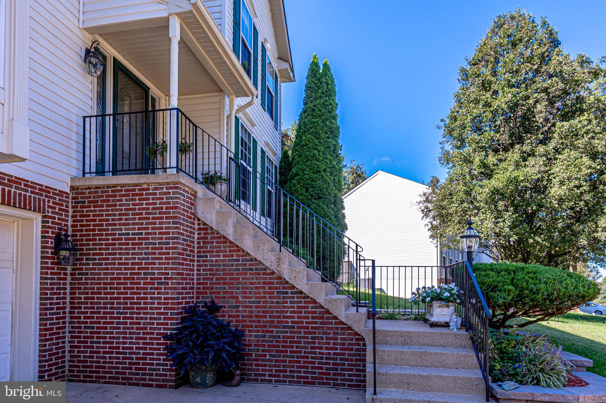 Woodbridge, VA 22193,4893 FRISHMAN CT