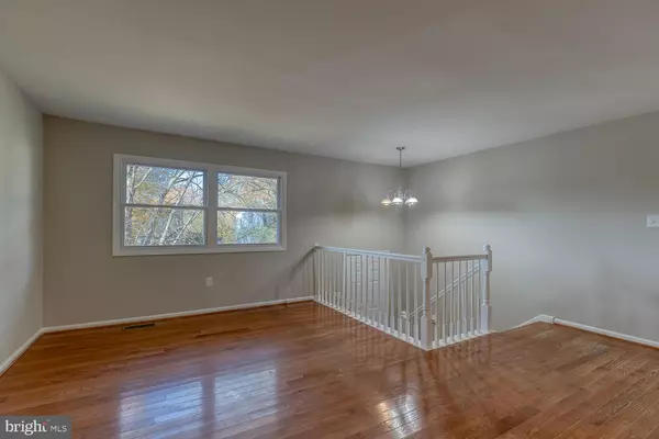 Woodbridge, VA 22193,13766 MAHONEY DR