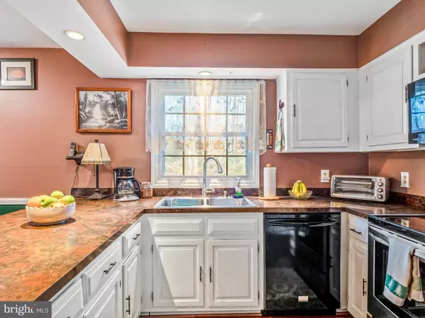 Manassas, VA 20111,10536 KNOLLWOOD DR