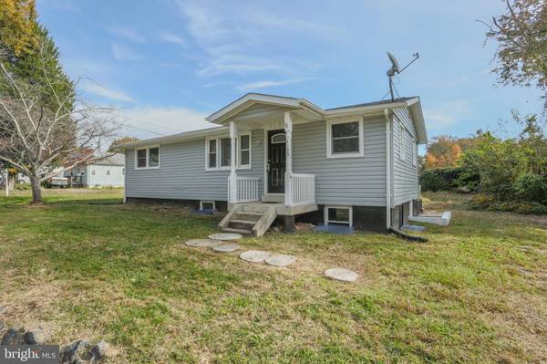 4109 ANDERSON RD, Triangle, VA 22172