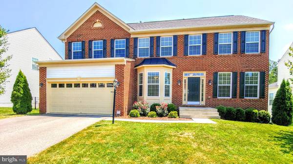 5333 MACDONALD RD, Woodbridge, VA 22193