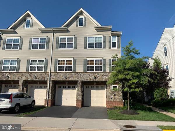 11118 WORTHAM CREST CIR #17, Manassas, VA 20109