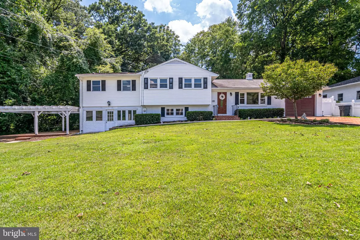 Occoquan, VA 22125,102 POPLAR LN