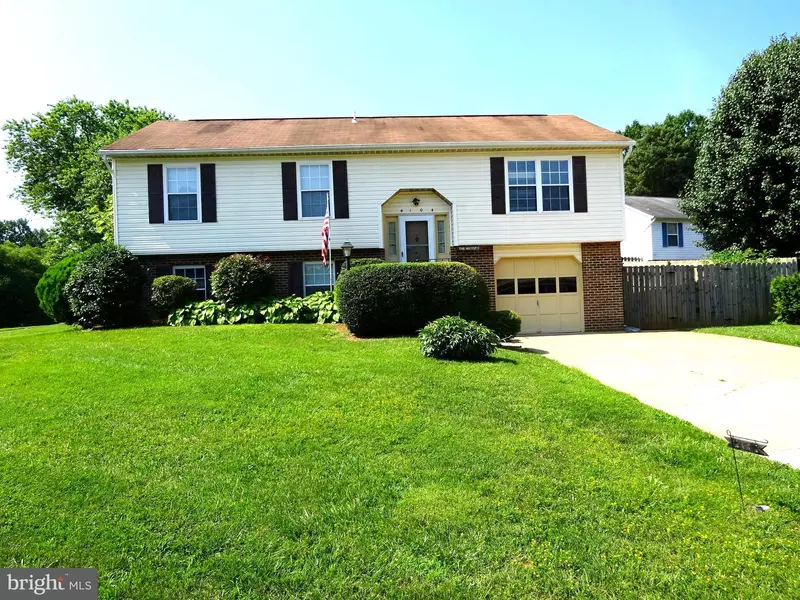 4104 WHITING CT, Woodbridge, VA 22193