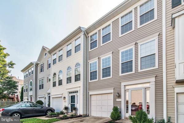 6997 SUNAPPLE PL, Gainesville, VA 20155