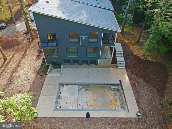 Manassas, VA 20111,6027 TULIP POPLAR CT