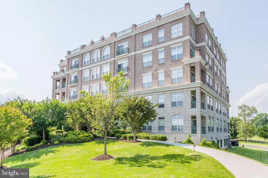 820 BELMONT BAY DR #306, Woodbridge, VA 22191