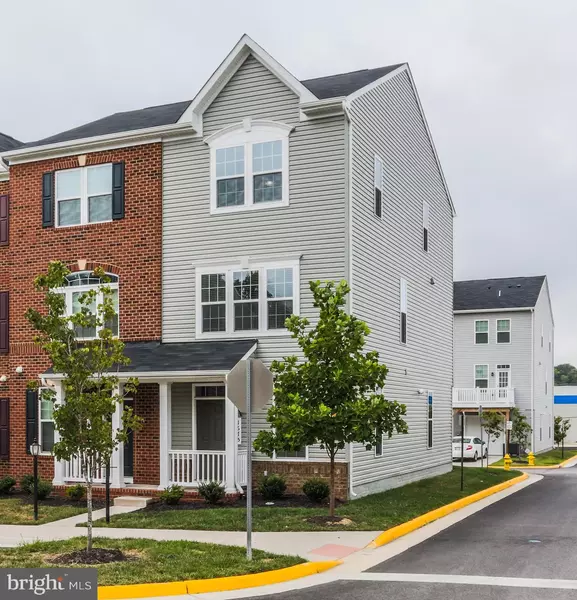 1675 DOROTHY LN #52, Woodbridge, VA 22191