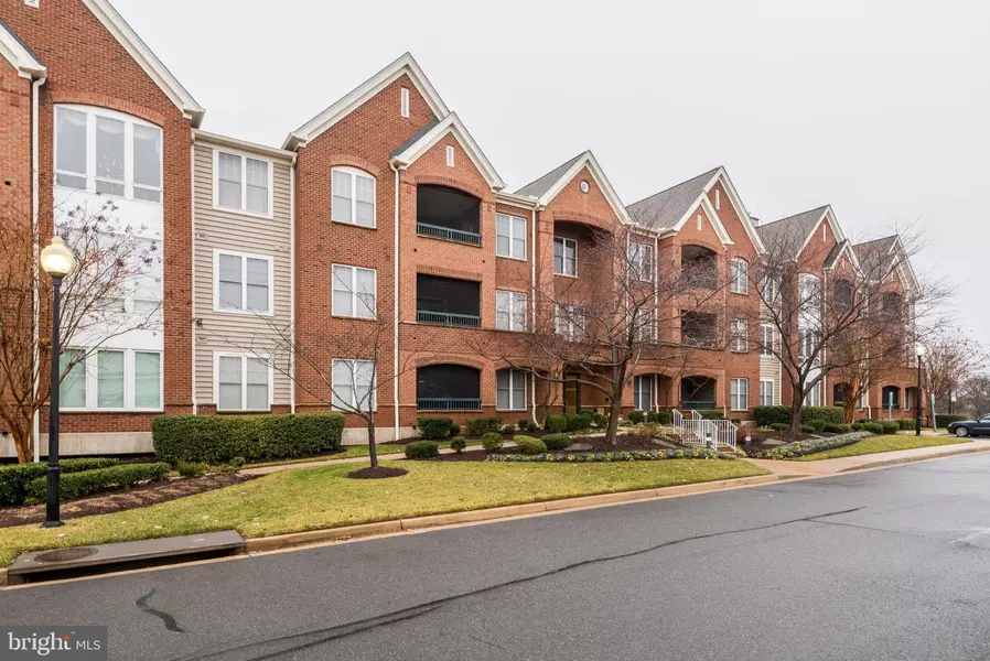 13890 CHELMSFORD DR #108, Gainesville, VA 20155