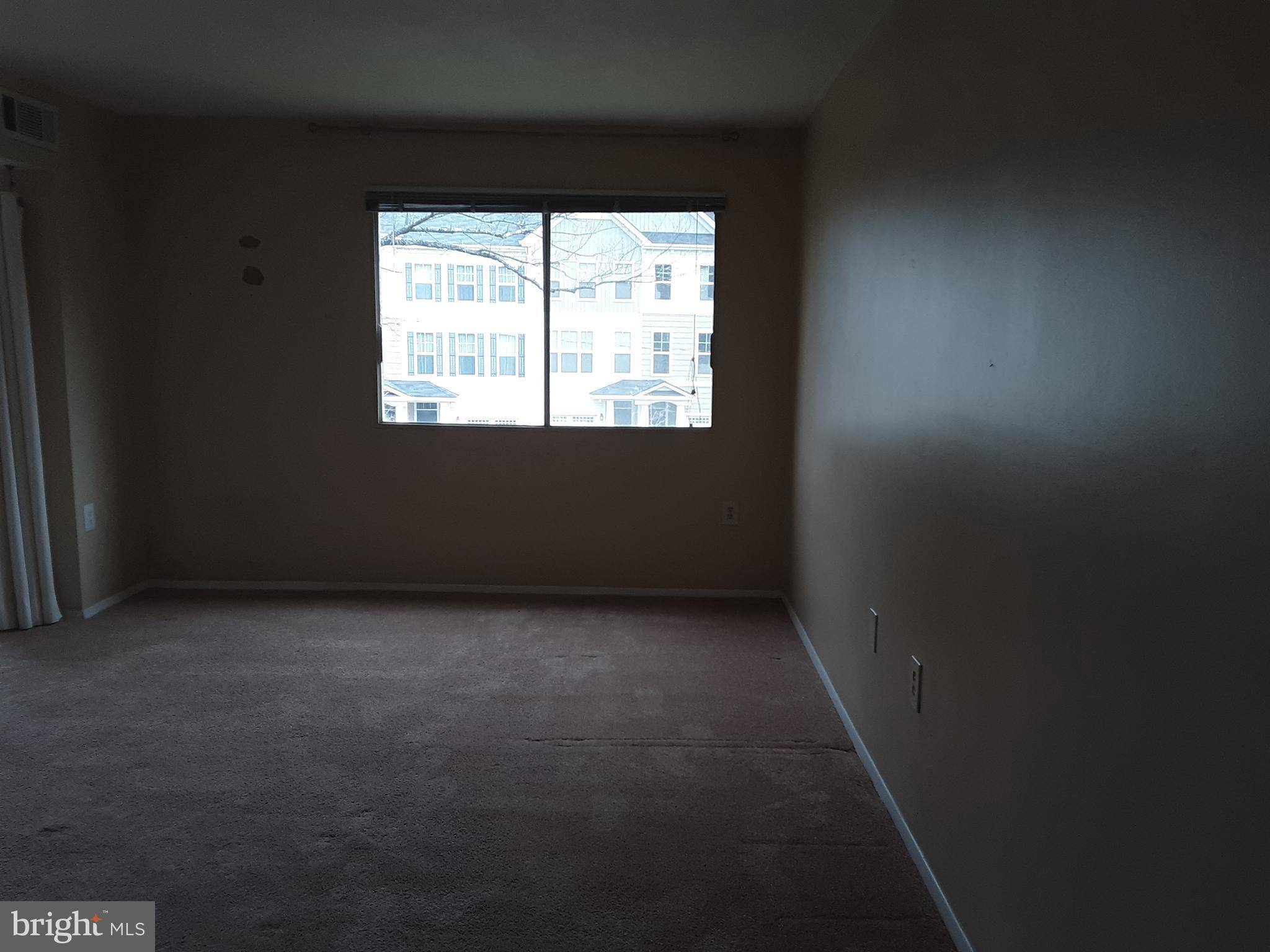 Woodbridge, VA 22192,12751 DARA DR #102