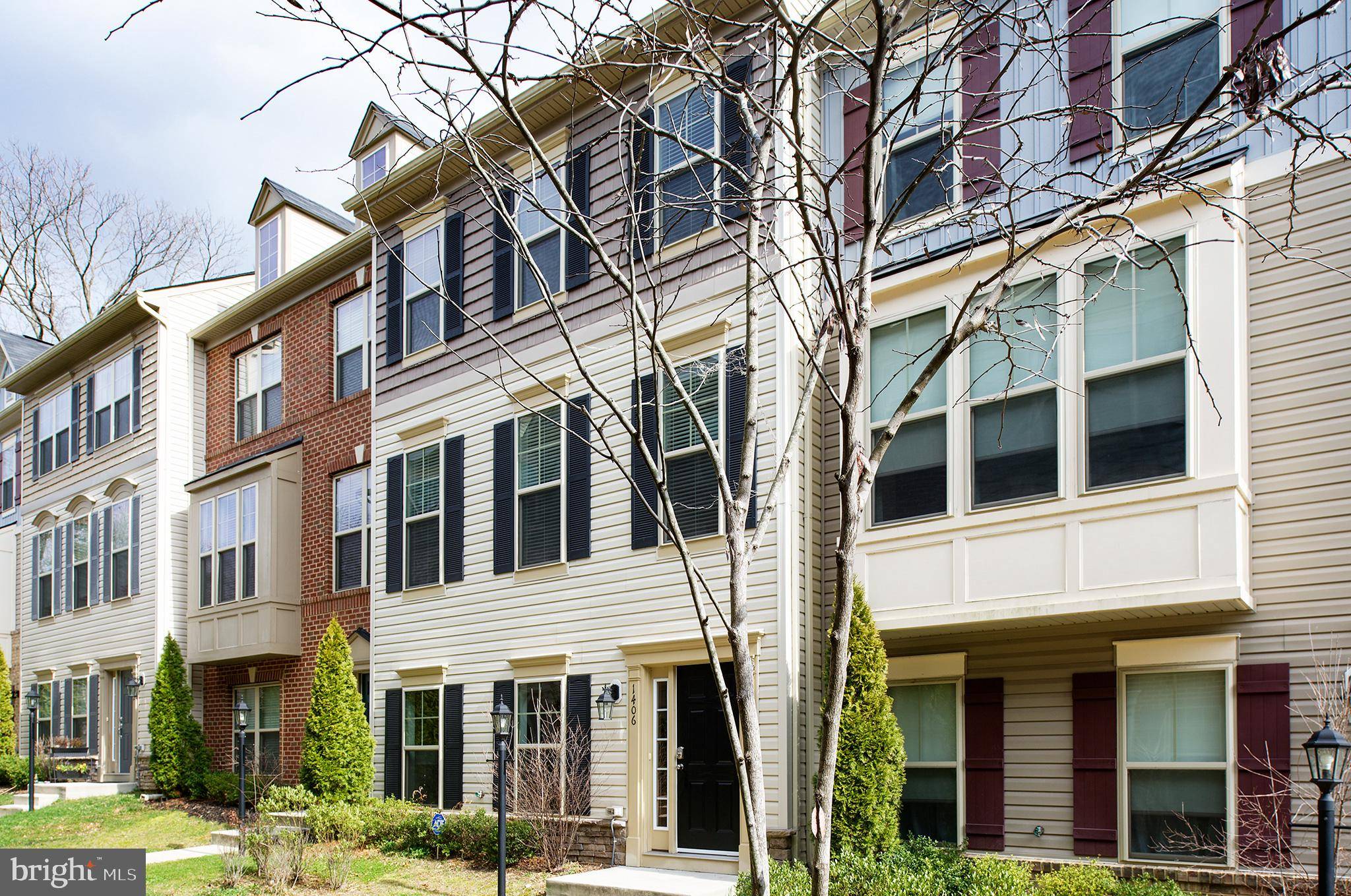 1406 OCCOQUAN HEIGHTS CT, Occoquan, VA 22125