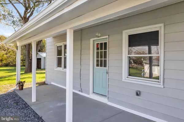 15620 N VALLEY PIKE, New Market, VA 22844
