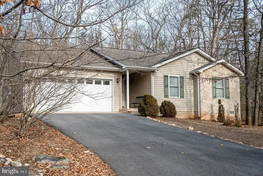 2395 HOPKINS DR, Mc Gaheysville, VA 22840