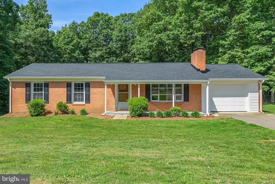 3224 WATERFORD RD, Amissville, VA 20106