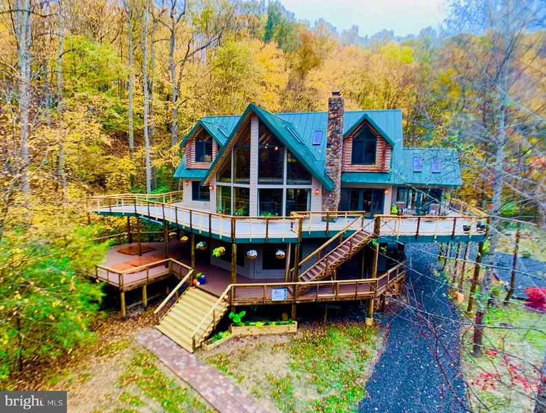 12 SPLIT ROCK LN, Sperryville, VA 22740