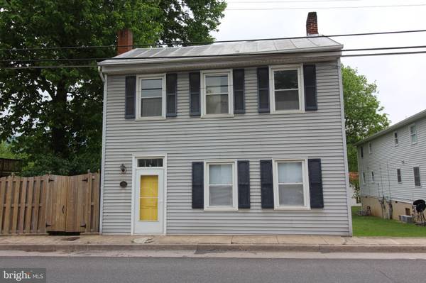 303 N MAIN ST, Edinburg, VA 22824