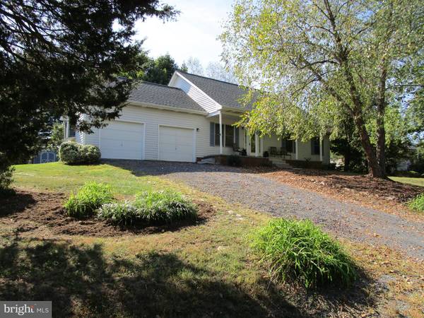 72 ROBERTS RD, Toms Brook, VA 22660