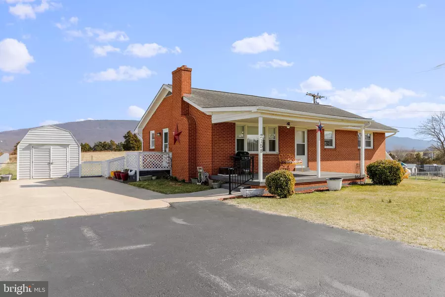 2158 OLD VALLEY PIKE, New Market, VA 22844