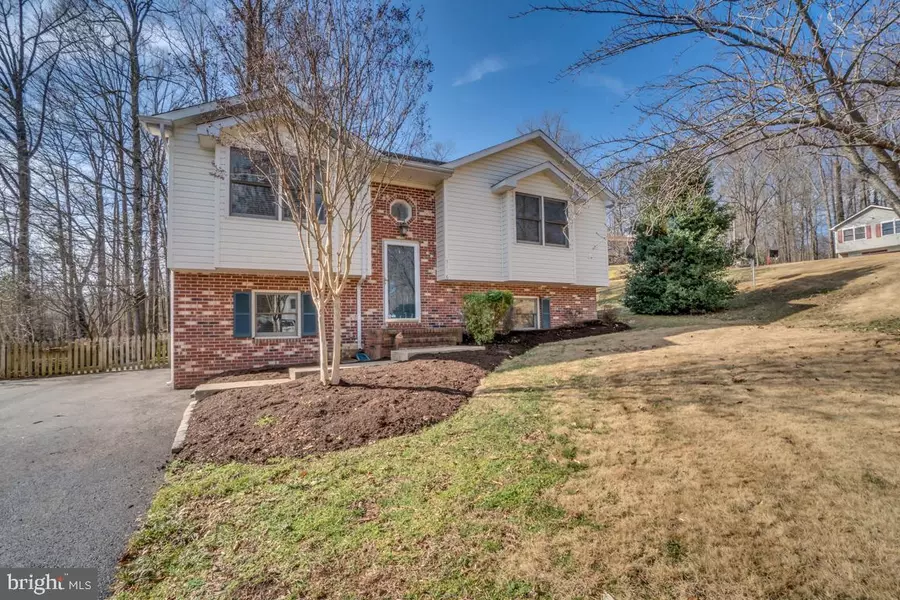 3116 BROWN HILL DR, Fredericksburg, VA 22408