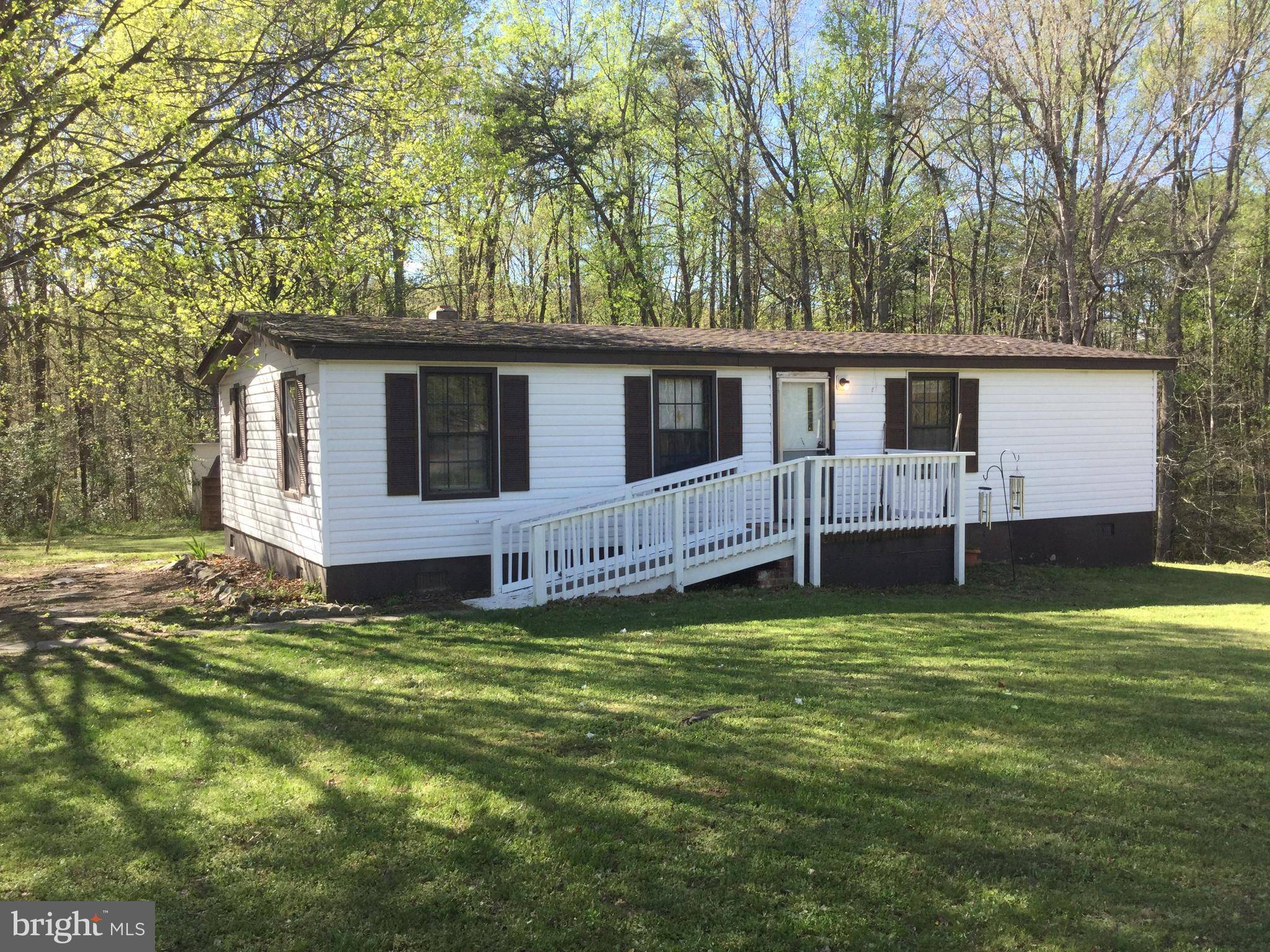 3907 GRAPEVINE LN, Fredericksburg, VA 22408