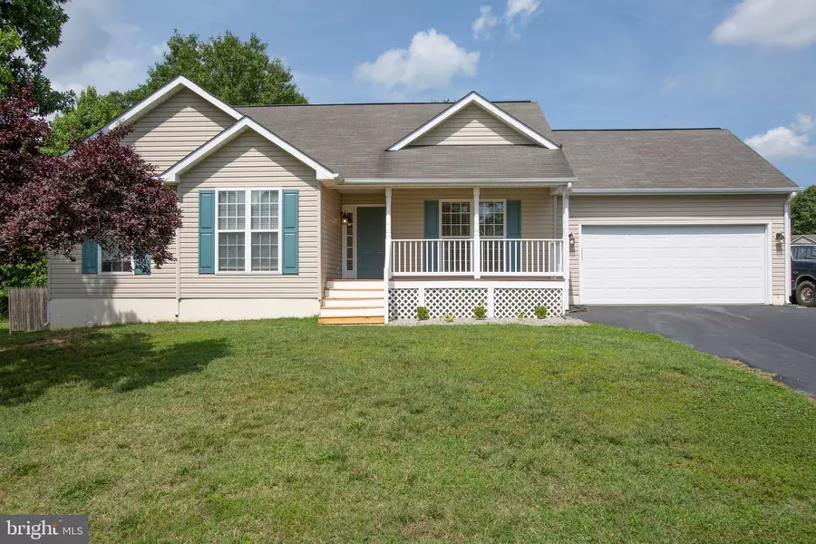 8711 FOREST GLEN CIR, Fredericksburg, VA 22407