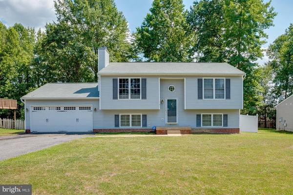 11911 HUNTING RIDGE DR, Fredericksburg, VA 22407