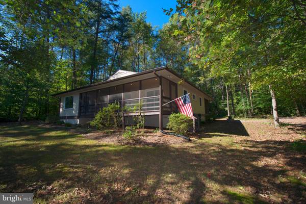 3615 LAKEWINDS LN, Bumpass, VA 23024